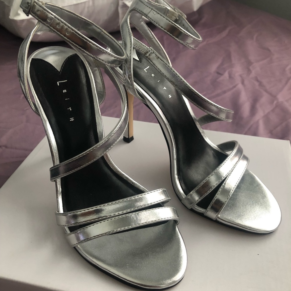 Leith Heels
